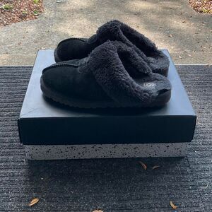 Ugg Women's Black Slippers